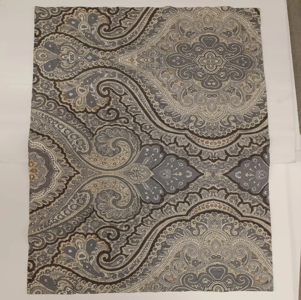 Pottery Barn Gray Paisley Medallion Standard Pillowcase Shams *Pair*